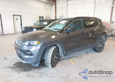 2024 Jeep Compass Limited 4X4 from USA, damaged, VIN 3C4NJDCN2RT153710